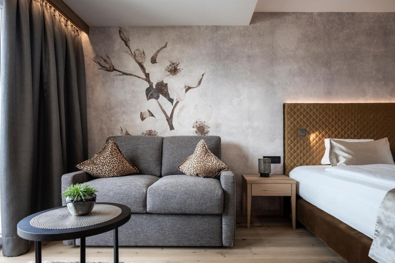 Small&Beautiful Hotel Gnaid Tirolo Esterno foto
