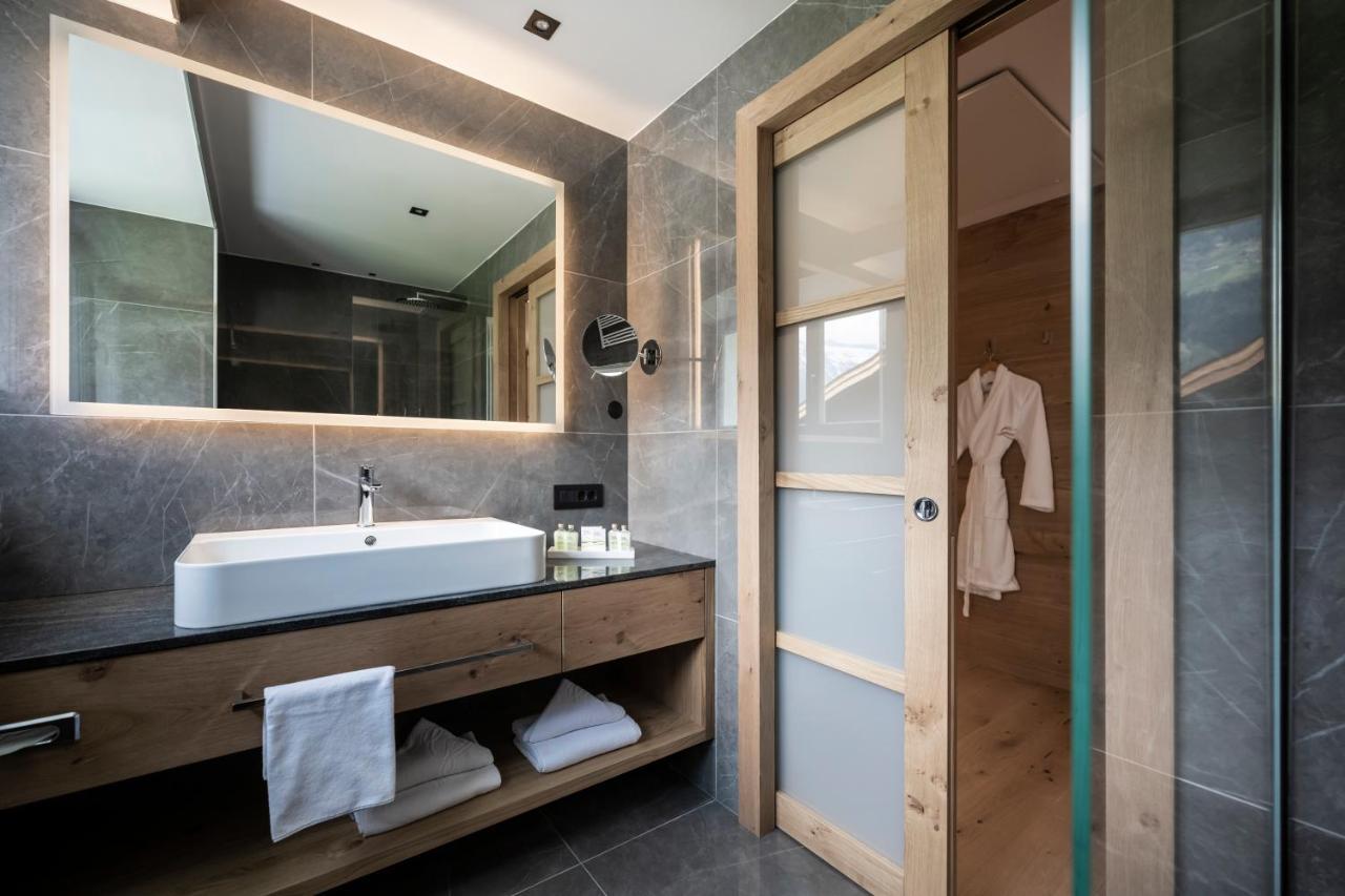 Small&Beautiful Hotel Gnaid Tirolo Esterno foto