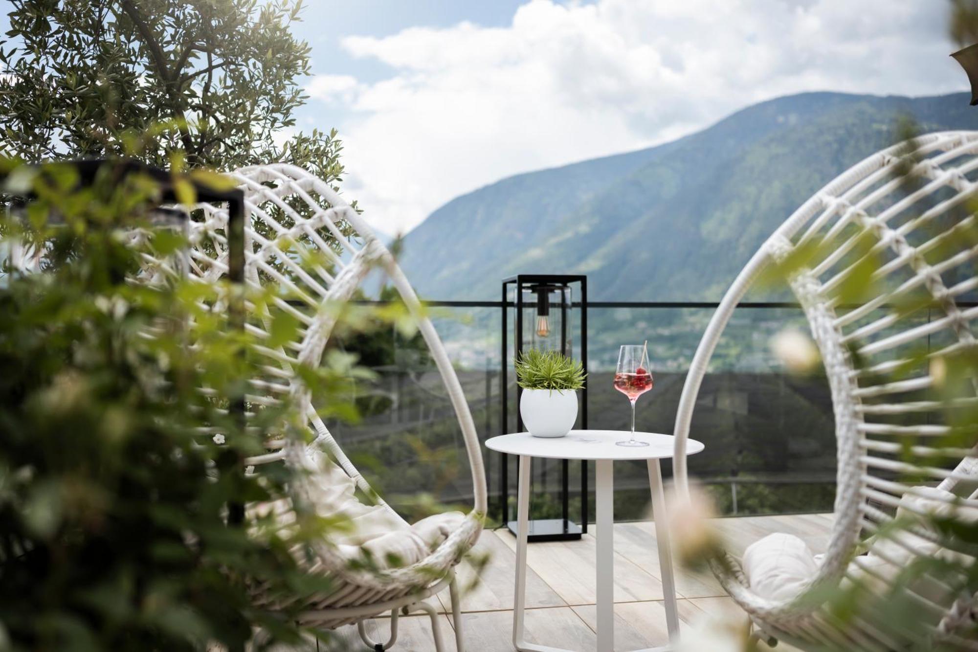 Small&Beautiful Hotel Gnaid Tirolo Esterno foto