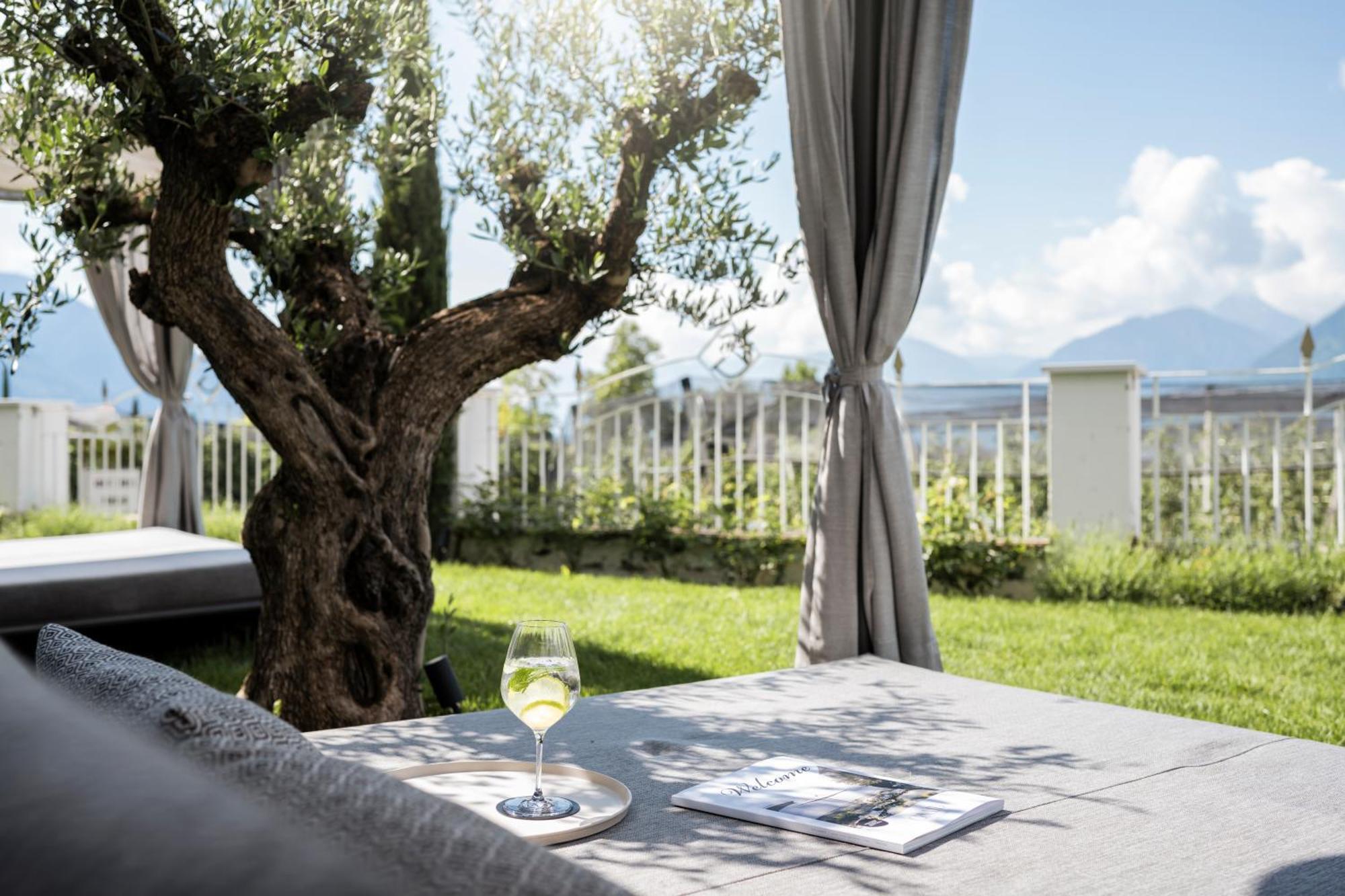Small&Beautiful Hotel Gnaid Tirolo Esterno foto