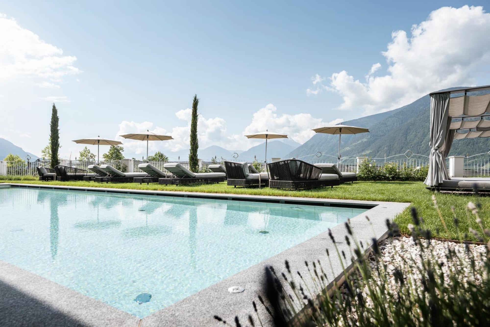 Small&Beautiful Hotel Gnaid Tirolo Esterno foto
